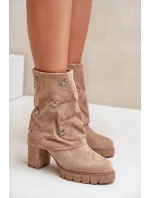 Zdobené Boty S Ohnutým Svrškem Na Podpatku Béžové Esadora Zdobené Boty S Ohnutým Svrškem Na Podpatku Béžové Esadora