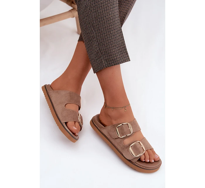 Dámské nazouváky z imitace semiše se zlatými přezkami Khaki model 22122701 - Boto