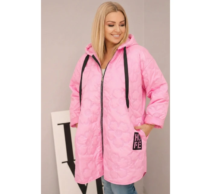 Dámská bunda Plus Size prošívaná s kapucí a nápisem  růžová model 21896628 - K-Fashion