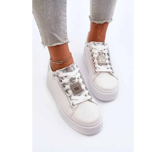 Bílé dámské tenisky s ozdobou Celedria Bílé dámské tenisky s ozdobou Celedria