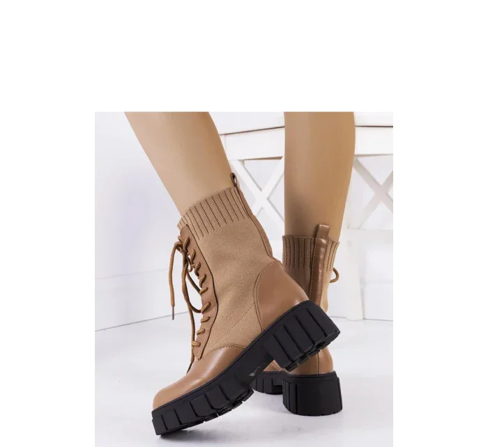 Boty model 205896 Solea Boty model 205896 Solea