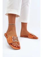 Dámské sandály na ploché podrážce s zdobením model 21651128 - Boto Dámské sandály na ploché podrážce s zdobením model 21651128 - Boto