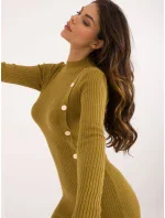 Šaty AT SK 2345 2.32 olivově zelená Šaty AT SK 2345 2.32 olivově zelená