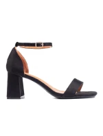 Designové černé dámské sandály na širokém podpatku Designové černé dámské sandály na širokém podpatku