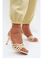 Sandály na podpatku  model 227437 Step in style