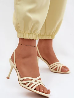 Sandály na podpatku  model 227437 Step in style