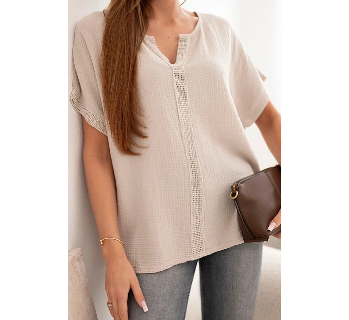 Dámská bavlněná oversize halenka s výstřihem do V a s krajkou béžová