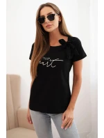 Dámská bavlněná halenka s mašlí na model 22014303 a s potiskem černá - K-Fashion Dámská bavlněná halenka s mašlí na model 22014303 a s potiskem černá - K-Fashion