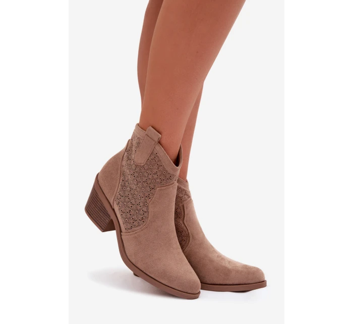 Dámské perforované kotníkové boty na podpatku model 21998062 Béžové - S.Barski