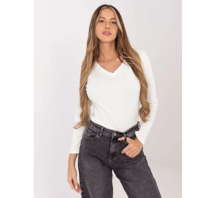 Bluzka RV BZ model 21787984 ecru - FPrice Bluzka RV BZ model 21787984 ecru - FPrice