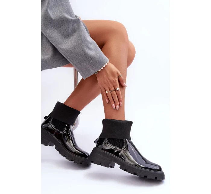Dámské lesklé boty s kotníkem černé  Pavo
