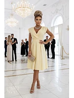 SCARLETT rozšířené midi šaty s obálkovým výstřihem a páskem  žluté model 22043325 - numoco