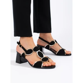 Módní dámské černé  sandály na širokém podpatku