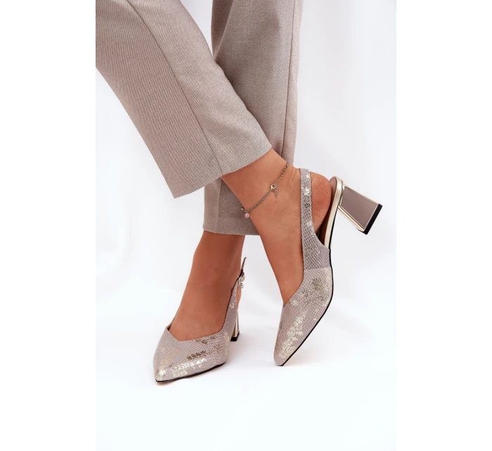 Kožené Dámské Sandály Na Podpatku Se model 21691268 - VINCEZA Kožené Dámské Sandály Na Podpatku Se model 21691268 - VINCEZA