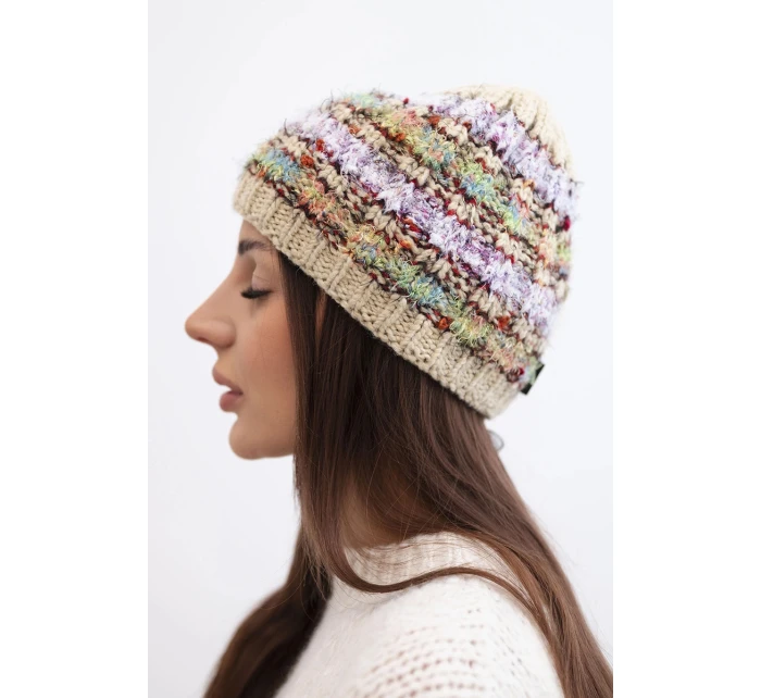 Dámská zimní vlněná čepice s ozdobnými krystalky K399 černá