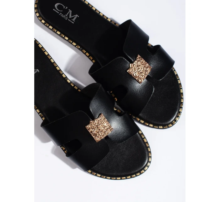 Stylové černé dámské nazouváky na klínku Stylové černé dámské nazouváky na klínku