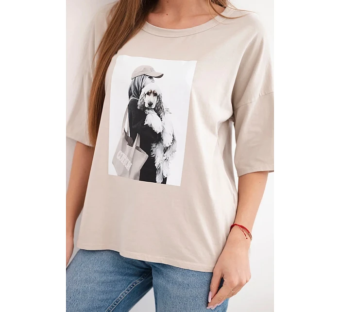 Dámská bavlněná oversize halenka s krátkým rukávem a módním potiskem béžová Dámská bavlněná oversize halenka s krátkým rukávem a módním potiskem béžová