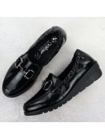 Dámské polobotky z lakované kůže na platformovém podpatku černé Rieker L5352-00