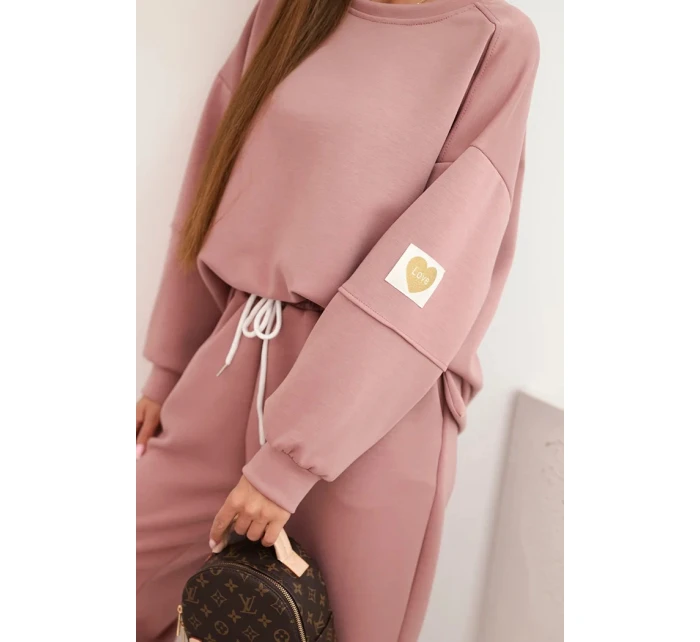 Komplet dámský máslový s volnou mikinou a kalhotami s nápisem LOVE khaki Komplet dámský máslový s volnou mikinou a kalhotami s nápisem LOVE khaki