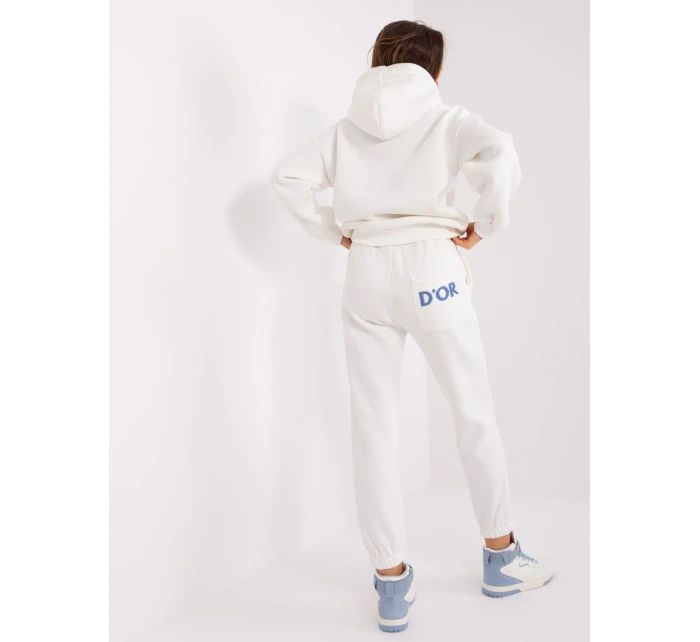 EM KMPL 802 set.97P ecru