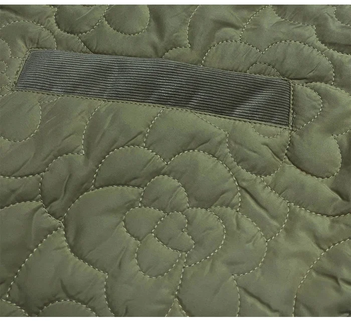 Tenká zelená dámská bunda s ozdobným prošíváním (JIN226) Tenká zelená dámská bunda s ozdobným prošíváním (JIN226)