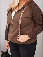Dámská bavlněná mikina Plus Size s pletenými rukávy a kapucí hnědá