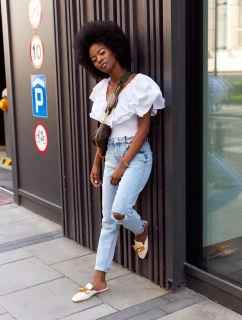 Dámské Nazouváky S řetízkem Béžové model 21549937 On Me - Boto