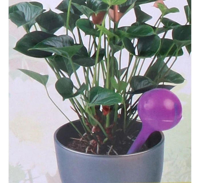 AUTOMATICKÝ DÁVKOVAČ VODY S KULIČKOU 250 ML FIALOVÝ