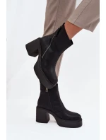 Kožené zateplené dámské kotníkové boty na sloupku a platformě Vinceza – černé Kožené zateplené dámské kotníkové boty na sloupku a platformě Vinceza – černé