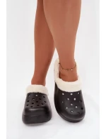 Dámské pěnové pantofle zateplené kožíškem – černé Palvine Dámské pěnové pantofle zateplené kožíškem – černé Palvine