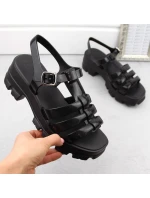 Gumové sandály s W model 20183821 - Zaxy