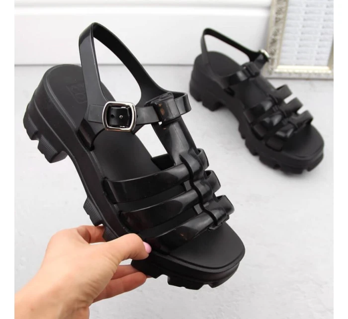 Gumové sandály s W model 20183821 - Zaxy