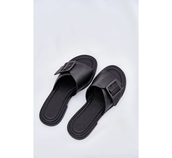 Dámské kožené sandály s přezkou D&A SJ2302-01 Černé