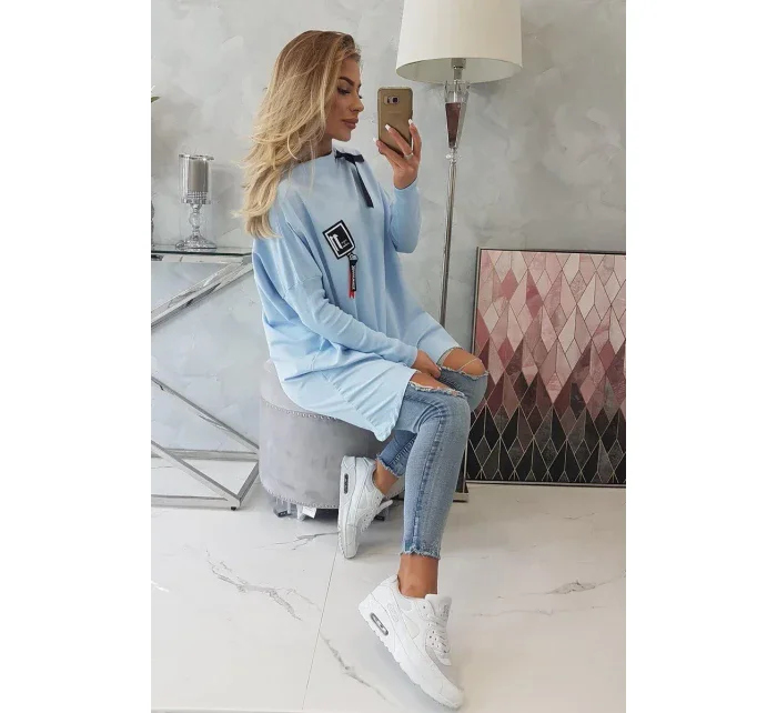 Oversize mikina s asymetrickými boky modrá