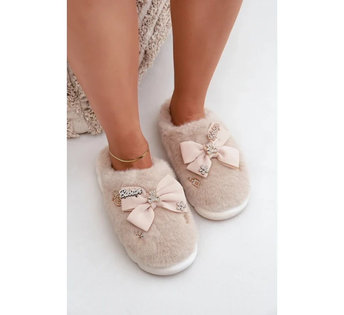 Futrzané Pantofle S Mašlí A Brožemi Béžové Annalira Futrzané Pantofle S Mašlí A Brožemi Béžové Annalira