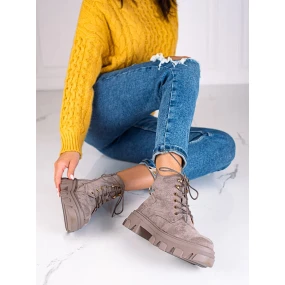 Jedinečné hnědé dámské  kotníčkové boty na plochém podpatku