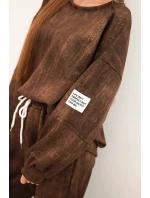 Dámská oversize souprava z viskózy s efektem vyblednutí hnědá Dámská oversize souprava z viskózy s efektem vyblednutí hnědá