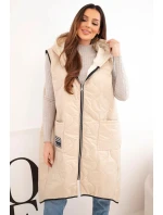 Dámská prošívaná vesta s kapucí na zip pro model 22030096 tmavě béžová - K-Fashion