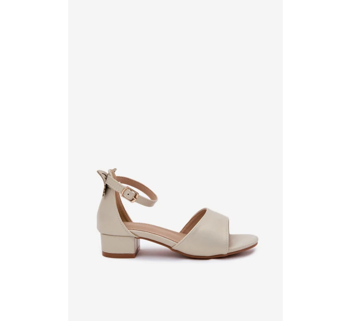 Lesklé dívčí sandály na nízkém podpatku zlaté model 21697840 - EVENTO