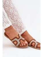 Dámské Pantofle Na Plochém Podpatku Hnědé model 21703833 - Boto Dámské Pantofle Na Plochém Podpatku Hnědé model 21703833 - Boto