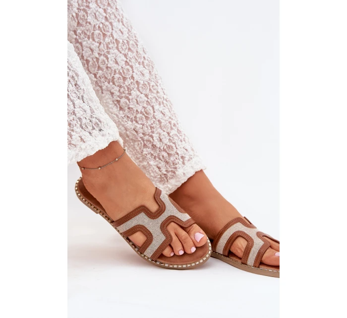 Dámské Pantofle Na Plochém Podpatku Hnědé model 21703833 - Boto Dámské Pantofle Na Plochém Podpatku Hnědé model 21703833 - Boto