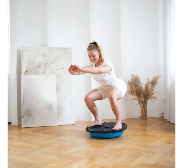 modrý míč model 21810796 - HMS modrý míč model 21810796 - HMS