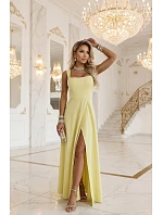 dlouhé šaty s rozparkem a výstřihem typu  žluté s třpytkami model 22092786 - numoco