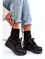 Dámské Botky Na Koturnu Se Soketou Černé Helladina Dámské Botky Na Koturnu Se Soketou Černé Helladina