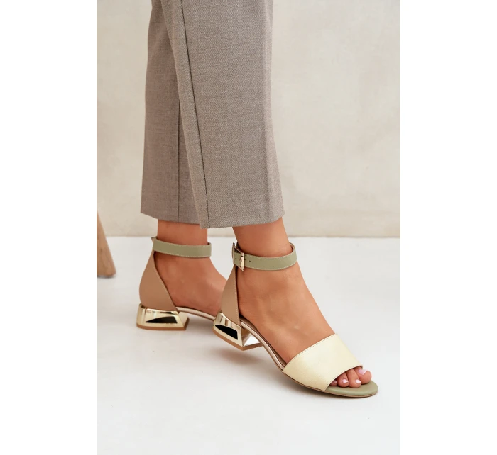 Kožené sandály na podpatku béžové model 21682642 - Laura Messi