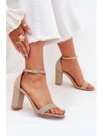 Lesklé Dámské Sandály Na Podpatku Zlaté model 21703987 - Boto Lesklé Dámské Sandály Na Podpatku Zlaté model 21703987 - Boto
