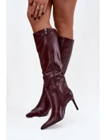 Dámské kozačky na jehlovém podpatku s páskem bordó model 21744541 - Boto