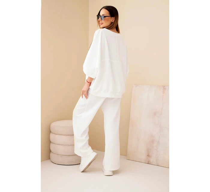 Dámský komplet z viskózy máslový se širokými nohavicemi a volnou blůzou bílý