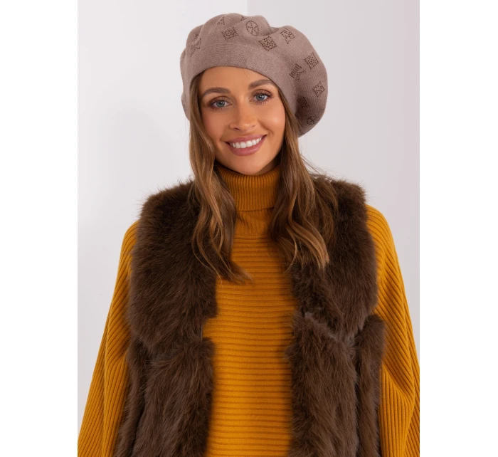 Czapka AT CZ model 18987365 ciemny bezowy - FPrice Czapka AT CZ model 18987365 ciemny bezowy - FPrice