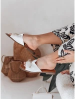 Dámské žabky s mašlí white model 21984620 - Dstreet Dámské žabky s mašlí white model 21984620 - Dstreet